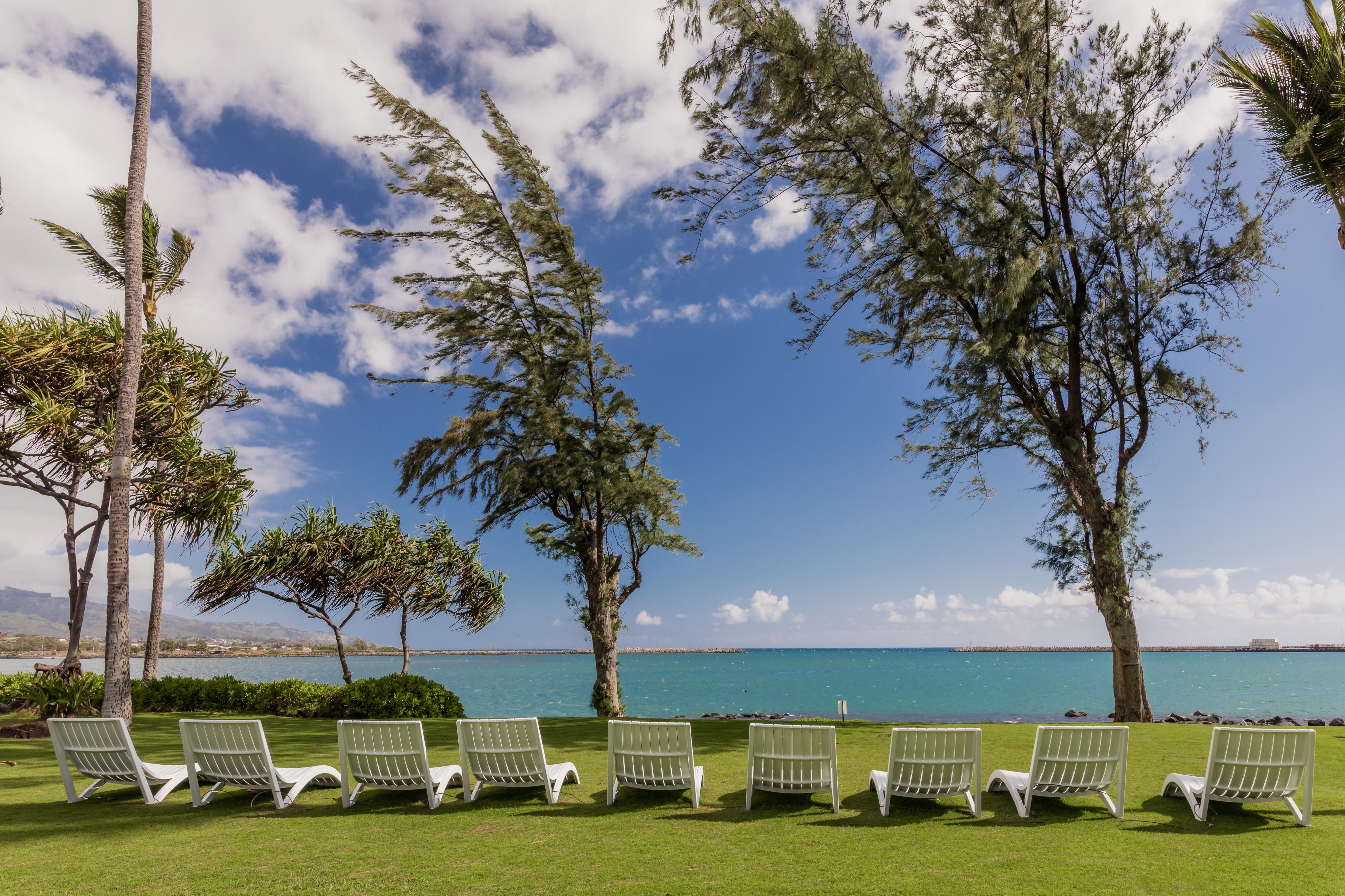 Maui Beach Hotel Kahului Exterior foto