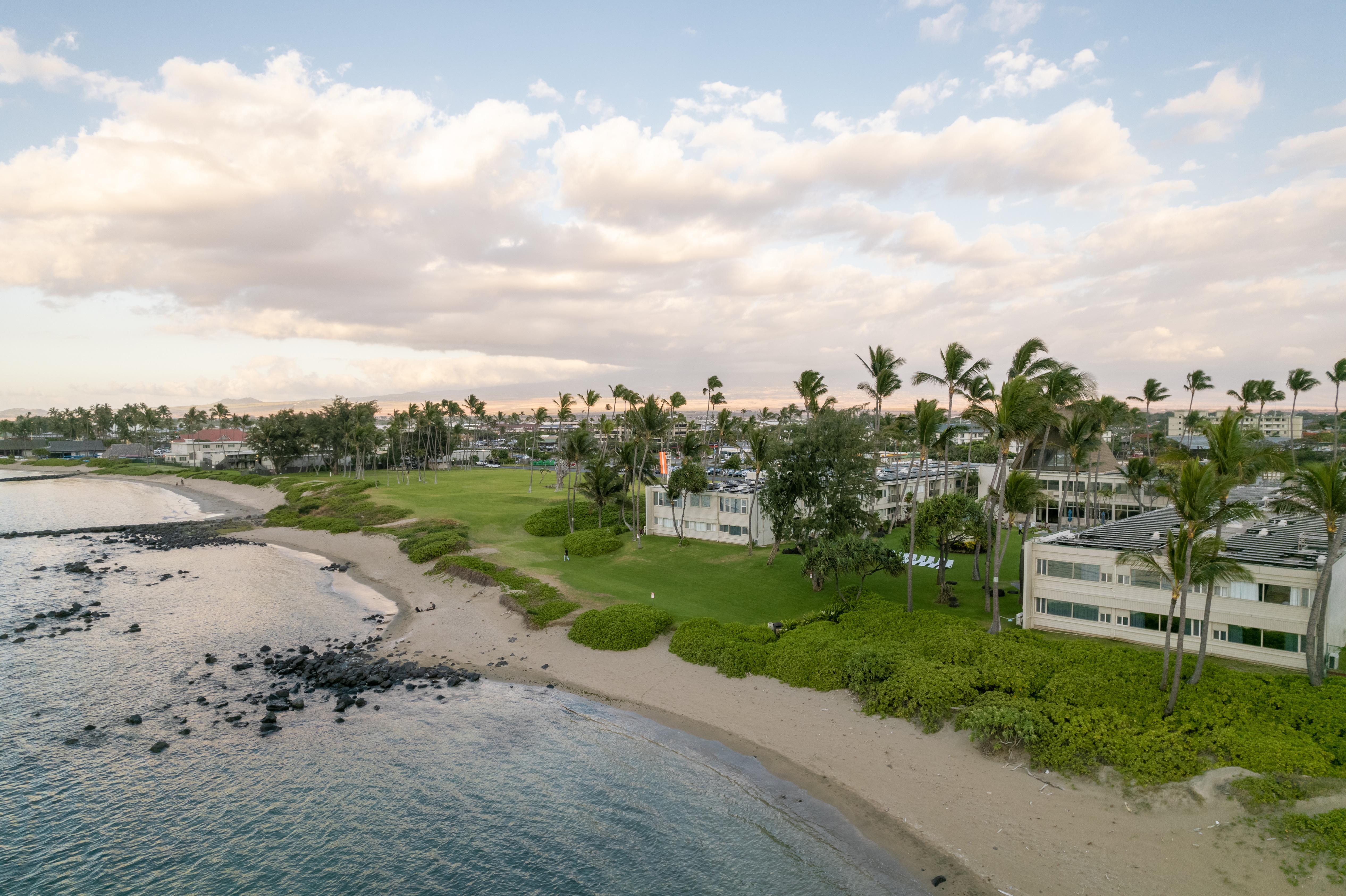 Maui Beach Hotel Kahului Exterior foto