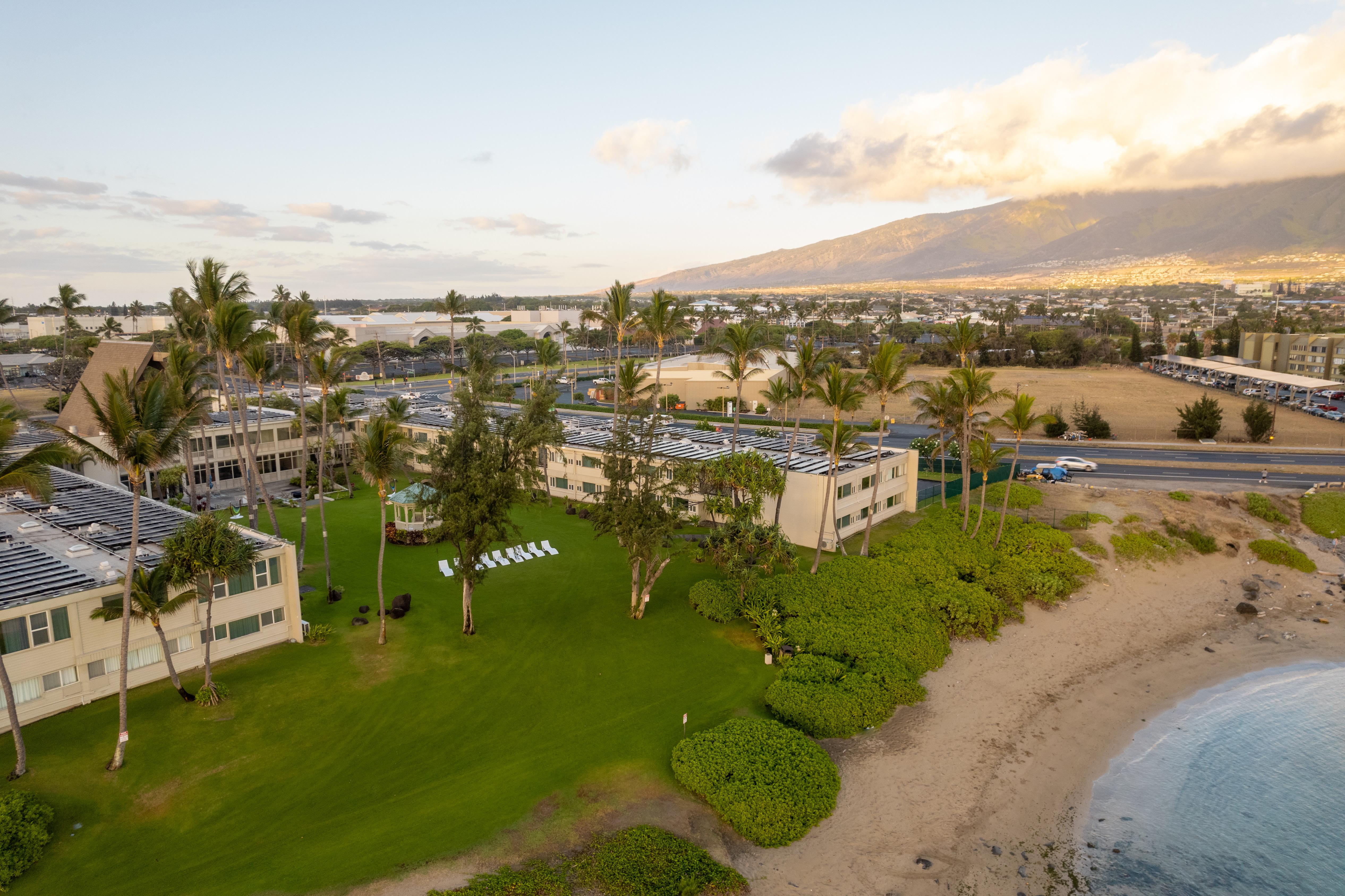 Maui Beach Hotel Kahului Exterior foto