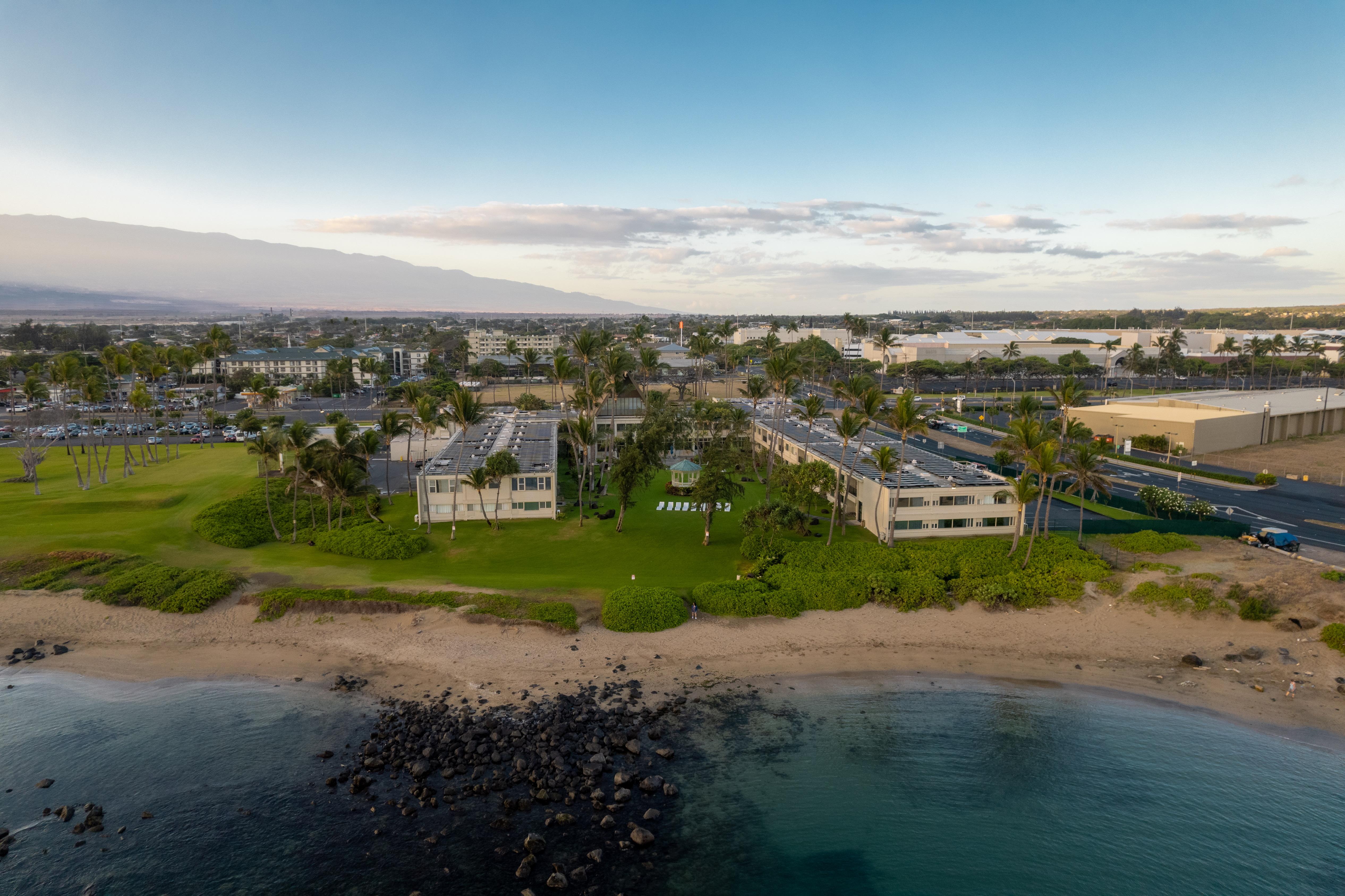 Maui Beach Hotel Kahului Exterior foto