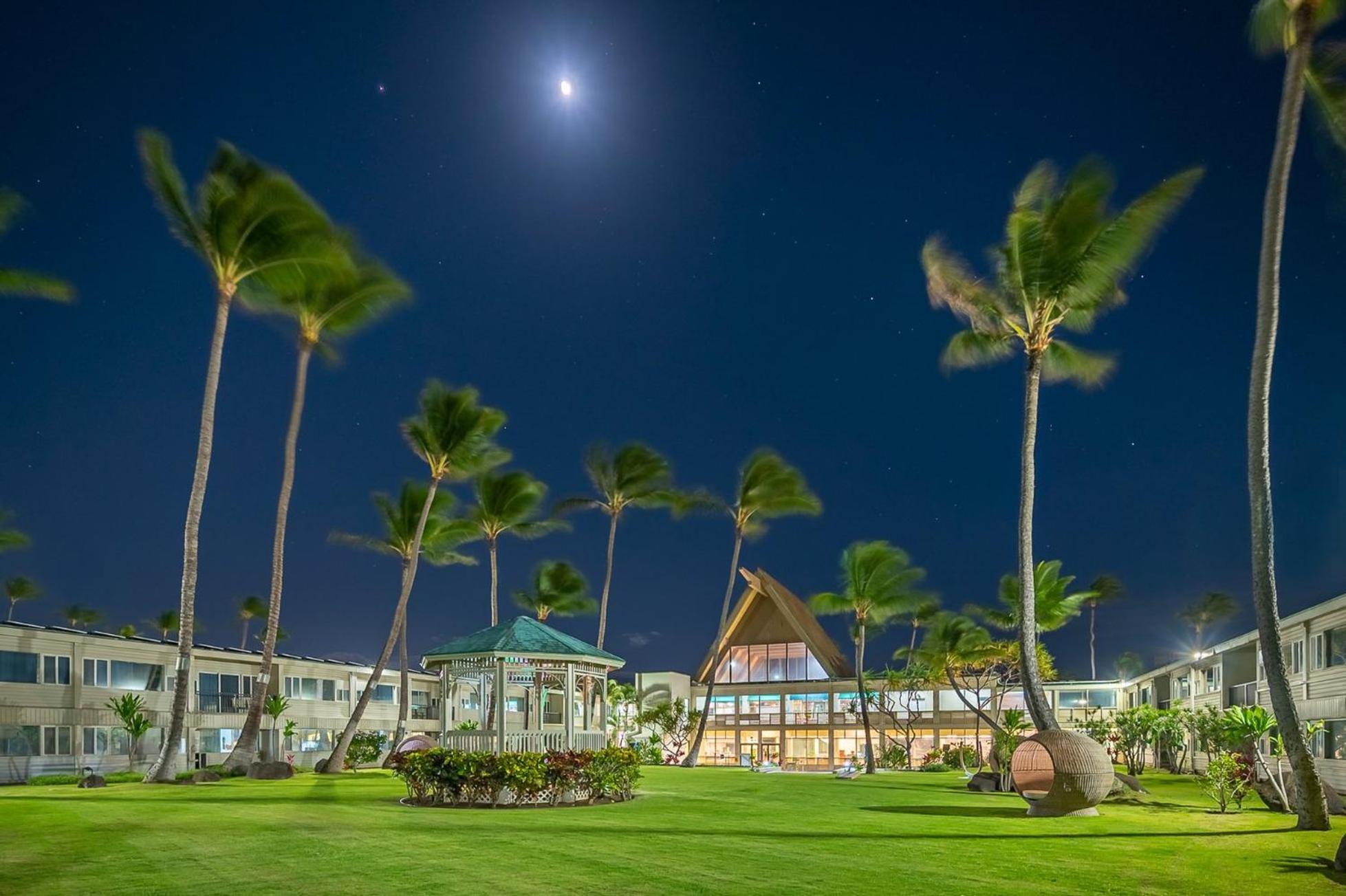 Maui Beach Hotel Kahului Exterior foto