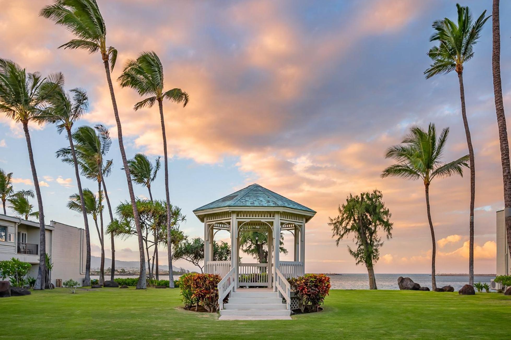 Maui Beach Hotel Kahului Exterior foto